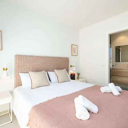 Luxury And Comfort Next To The Málaga